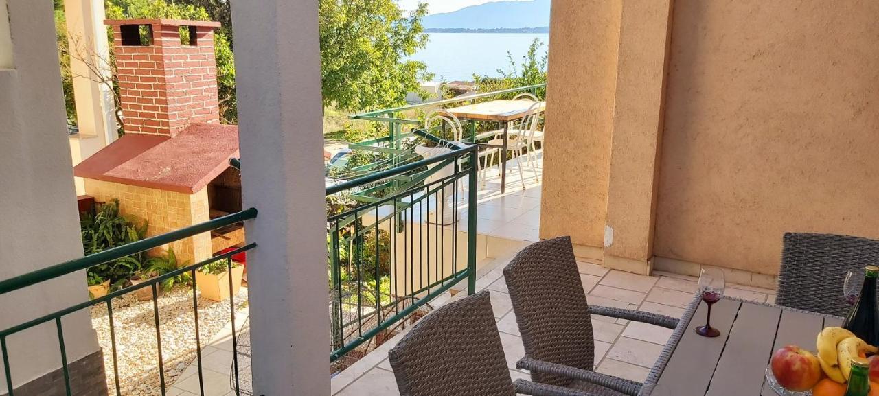 Apartmani ANDRIJA Zivogosce Bagian luar foto
