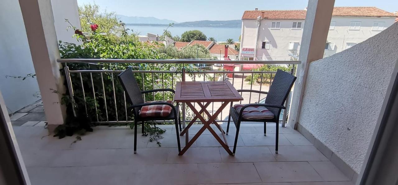 Apartmani ANDRIJA Zivogosce Bagian luar foto