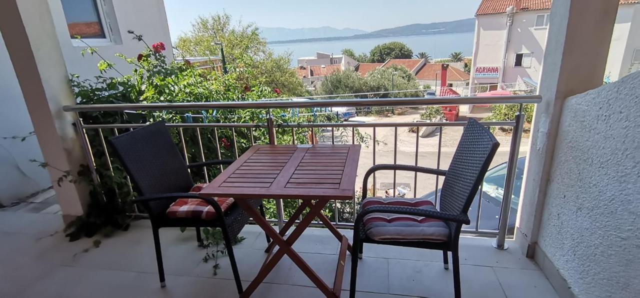 Apartmani ANDRIJA Zivogosce Bagian luar foto